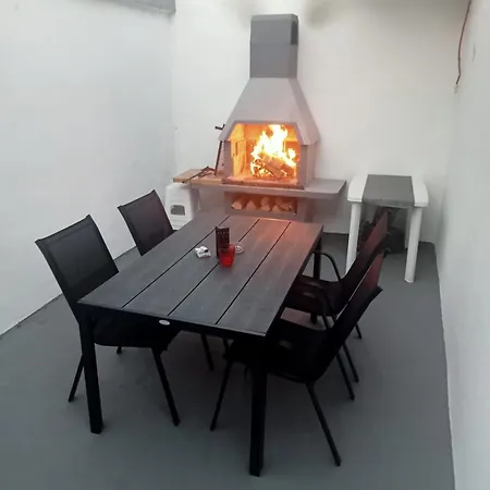 Sunset Apartment *